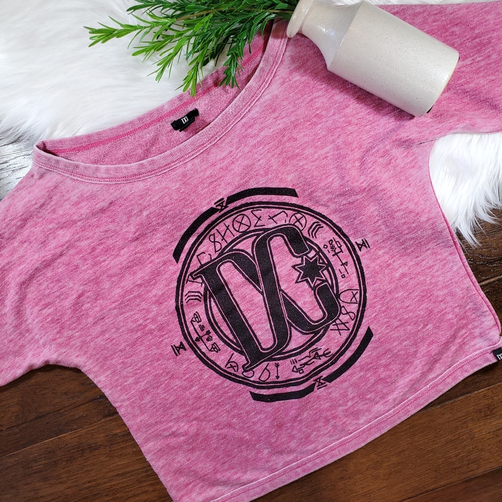Dc Shoes Pink/Black Crop Top | sz small